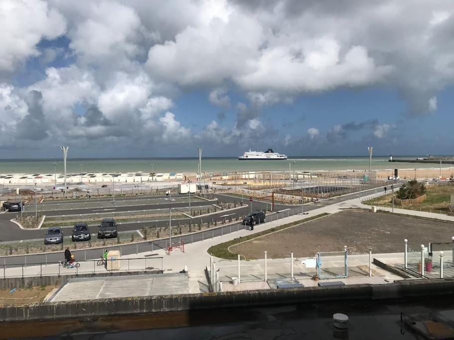 Bienvenue Chez Moi Apartment Calais Ngoại thất bức ảnh